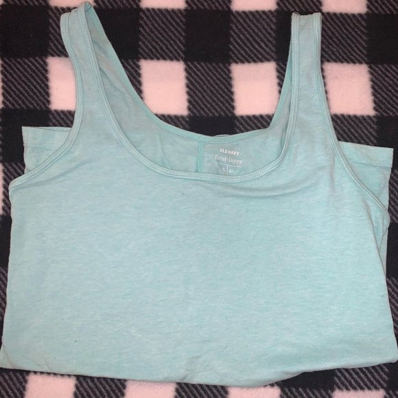 Old Navy Tops - First- layer tank (S)